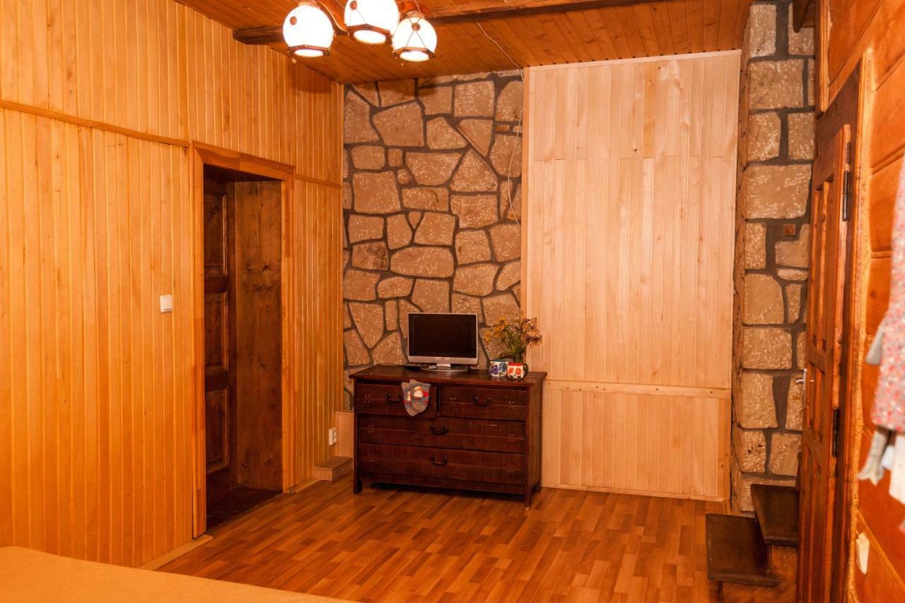 Альпина Hotel Yaremche Exterior photo