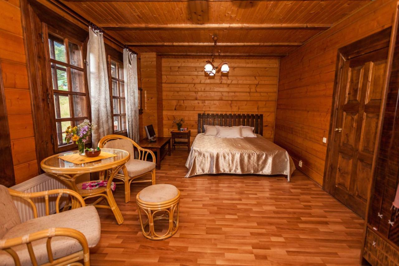 Альпина Hotel Yaremche Exterior photo